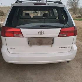 Toyota Sienna 2004