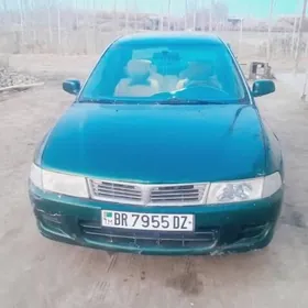 Mitsubishi Lancer 2001
