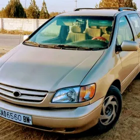 Toyota Sienna 2000