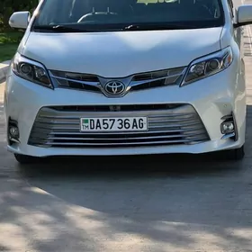 Toyota Sienna 2020