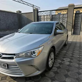 Toyota Camry 2017