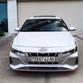 Hyundai Elantra 2021