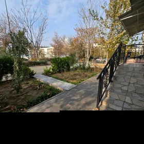 Продам Доссаф 1 Этаж + огород