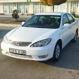 Toyota Camry 2004