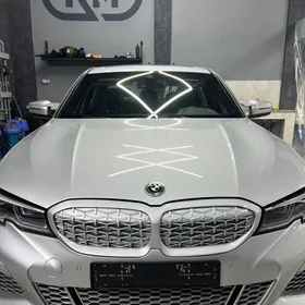 BMW 330 2019