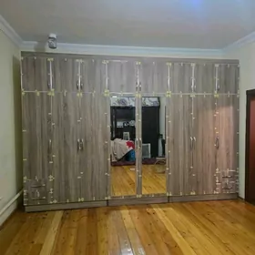 MEBEL MEBIL GARNATUR