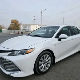Toyota Camry 2020