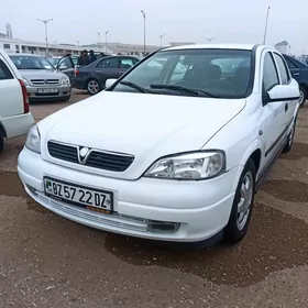 Opel Astra 2000