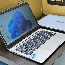 NoutBook Asus i5 8thCoganly