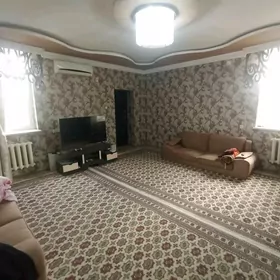 Центр 4х комнатная 122м2