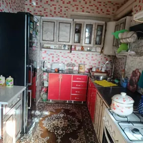 продается 3 комнатная квартира