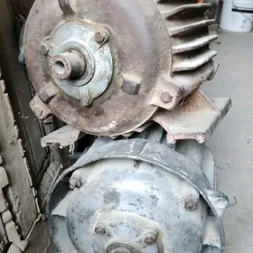 ROSSIYSKIY ELEKTROMOTORLAR