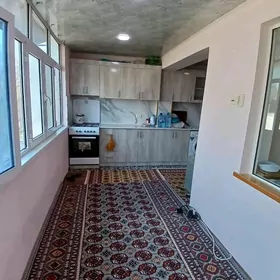 1mkr 4/4etažy 2komnat