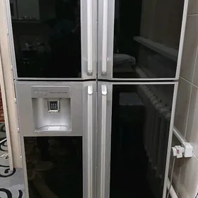 Holodilnik "HITACHI"