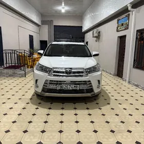 Toyota Highlander 2019