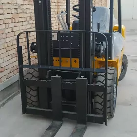Kara Forklift 2025