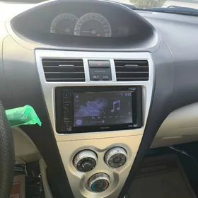 Toyota Yaris 2008
