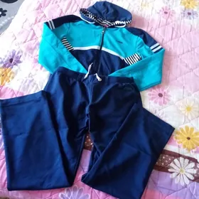 Спортивный костюм. для подрост