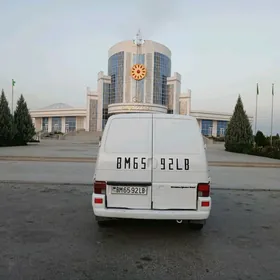 Volkswagen Transporter 2000