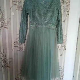 Платье нарядное