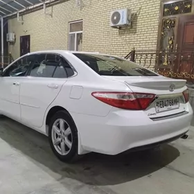 Toyota Camry 2017