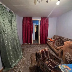 Лахути 4 комн 74м2