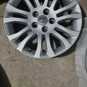 17лик Хле Сиенна