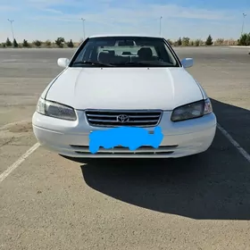 Toyota Camry 1999