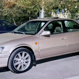 Toyota Camry 2001