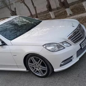 Mercedes-Benz W212 2009