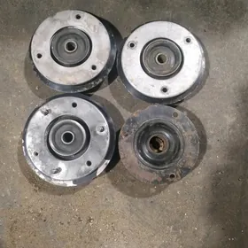 BMW apora ilustira e34 e32 e36