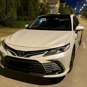 Toyota Camry 2023