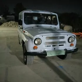 UAZ 469 2001