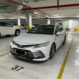 Toyota Camry 2022