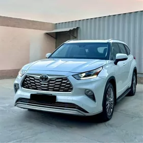 Toyota Highlander 2022