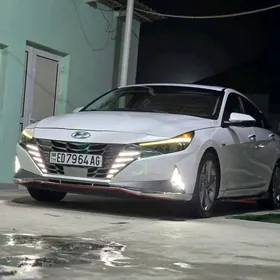 Hyundai Elantra 2021