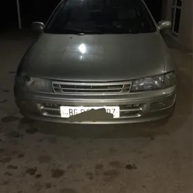 Toyota Carina 1992