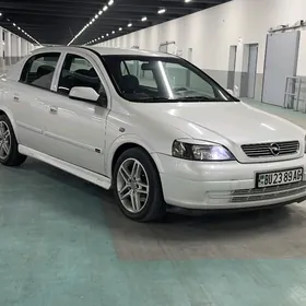 Opel Astra 2004