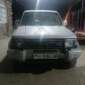 Mitsubishi Pajero 1996