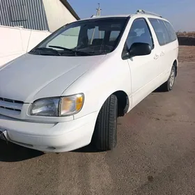 Toyota Sienna 2000