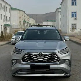 Toyota Highlander 2023