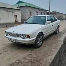 BMW 520 1990