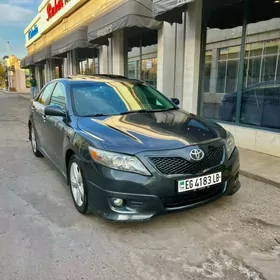Toyota Camry 2010