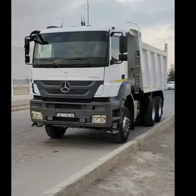 Mercedes-Benz ACTROS 3331 2015