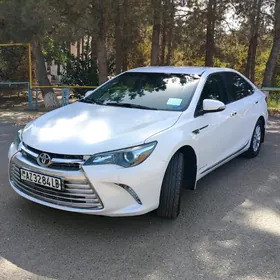 Toyota Camry 2017