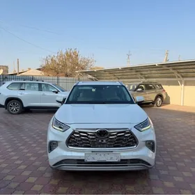 Toyota Highlander 2020