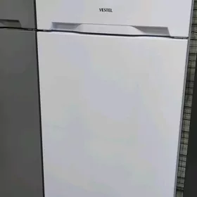 1.80SM TÄZE VESTEL HOLODILNIGI