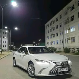 Lexus ES 350 2019