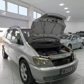 Opel Zafira 2004