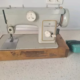 Çaýka dikin mașyn